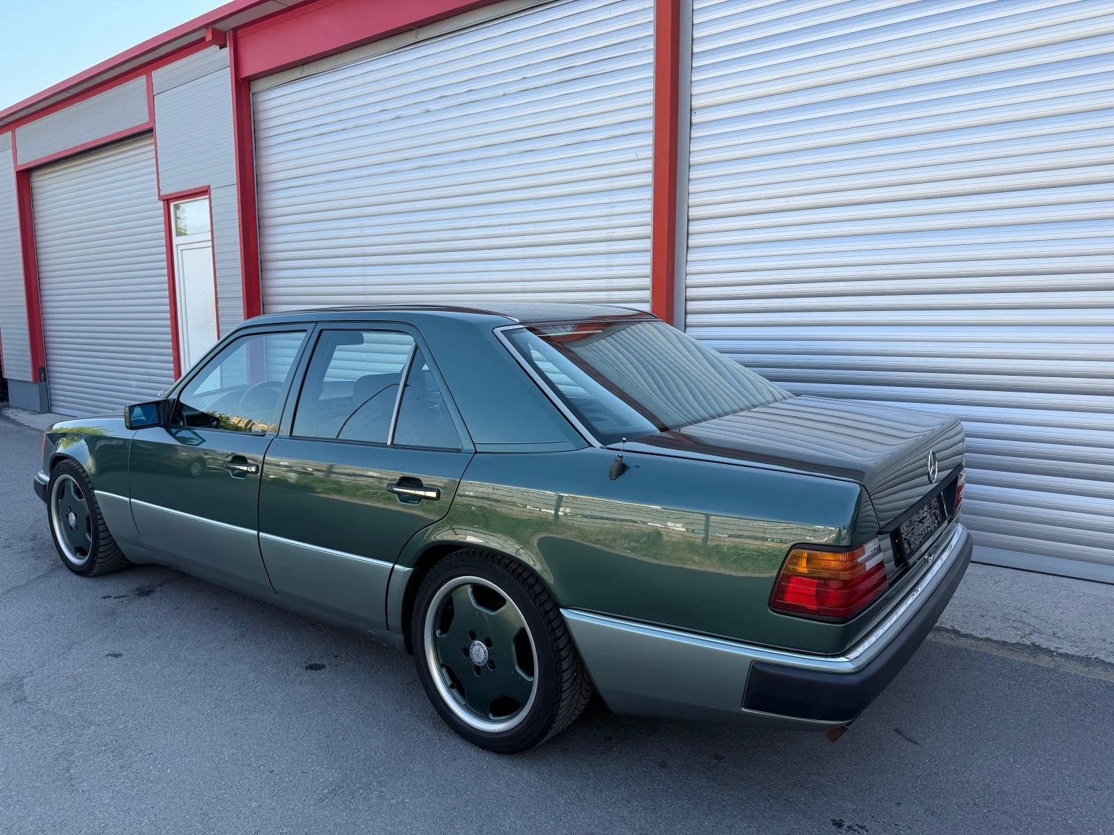 Mercedes-Benz 300 Е Klima - изображение 2