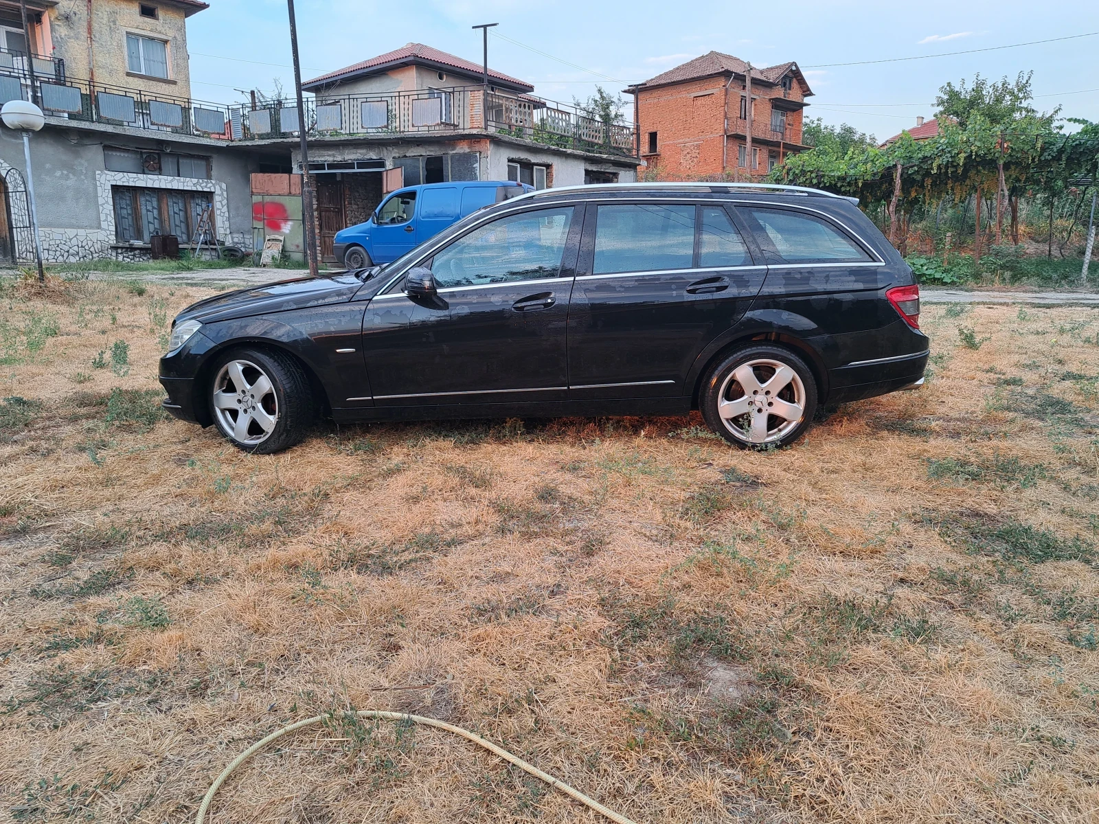 Mercedes-Benz C 220  - изображение 10