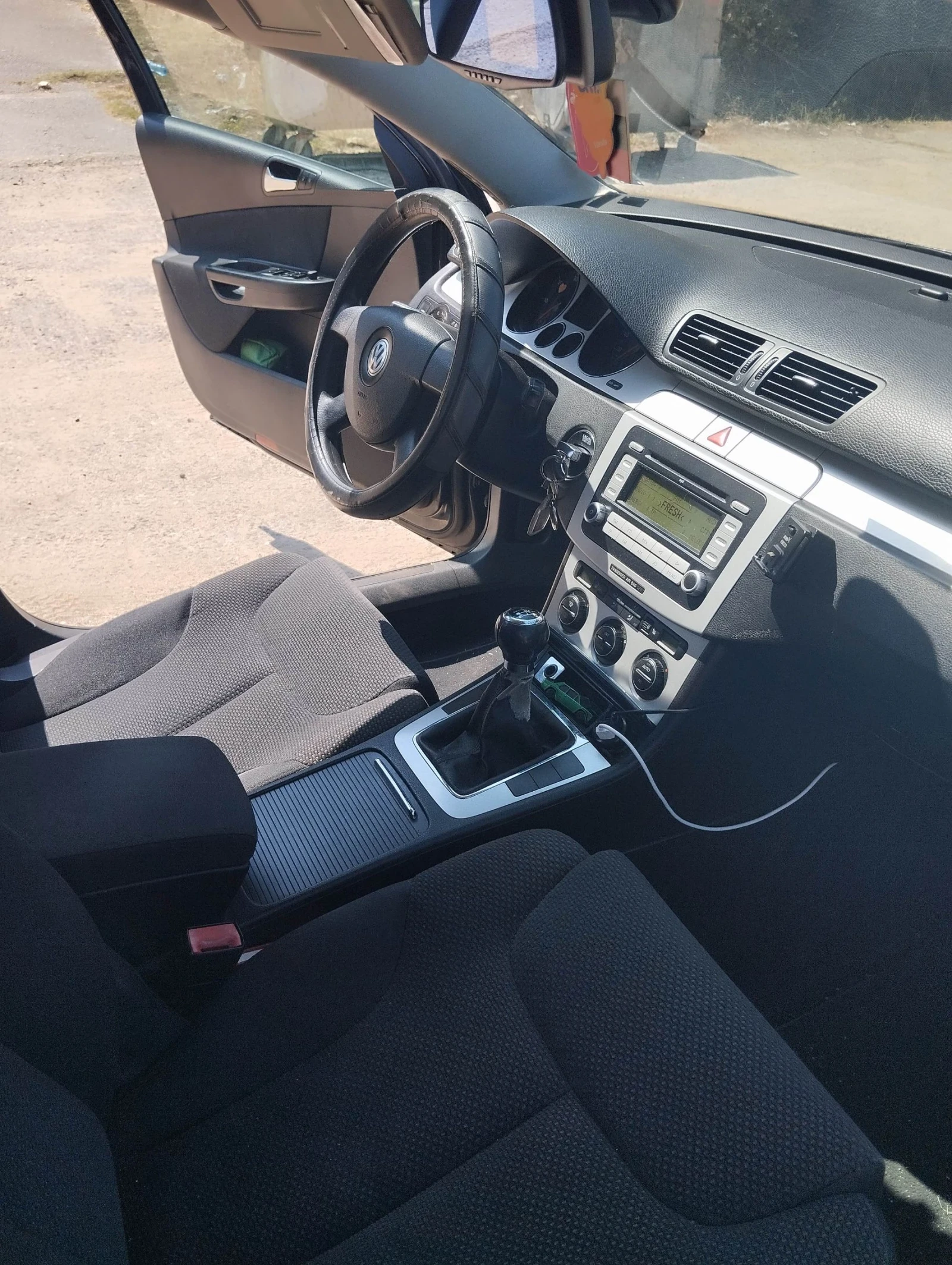 VW Passat 2.0 TDI Common Rail - изображение 7