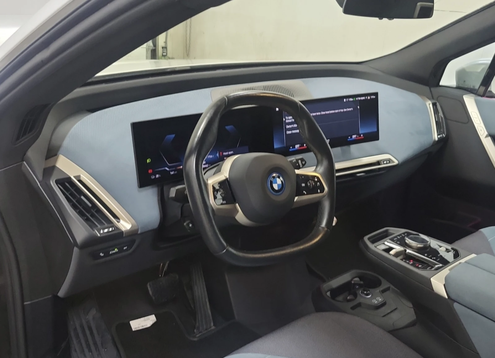 BMW iX XDRIVE40 - изображение 9