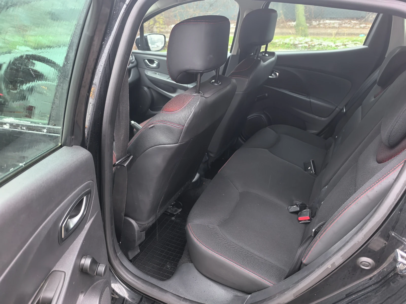 Renault Clio 1.2i Euro 6 - изображение 9