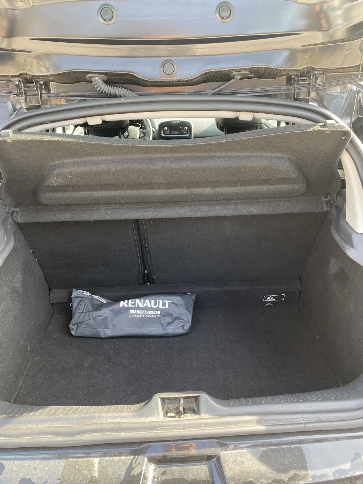 Renault Clio 1.2i Euro 6, снимка 11 - Автомобили и джипове - 53760822