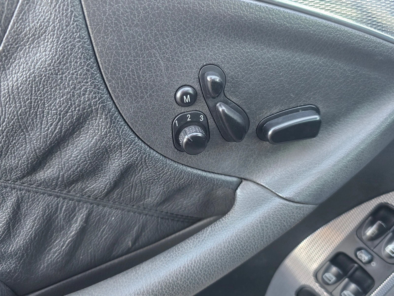 Mercedes-Benz CLK 2.0i-Kompressor/Avangarde/Лизинг - изображение 7