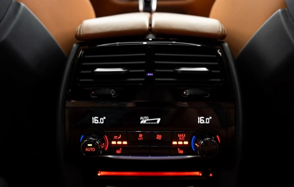 BMW M5 xDrive - изображение 8