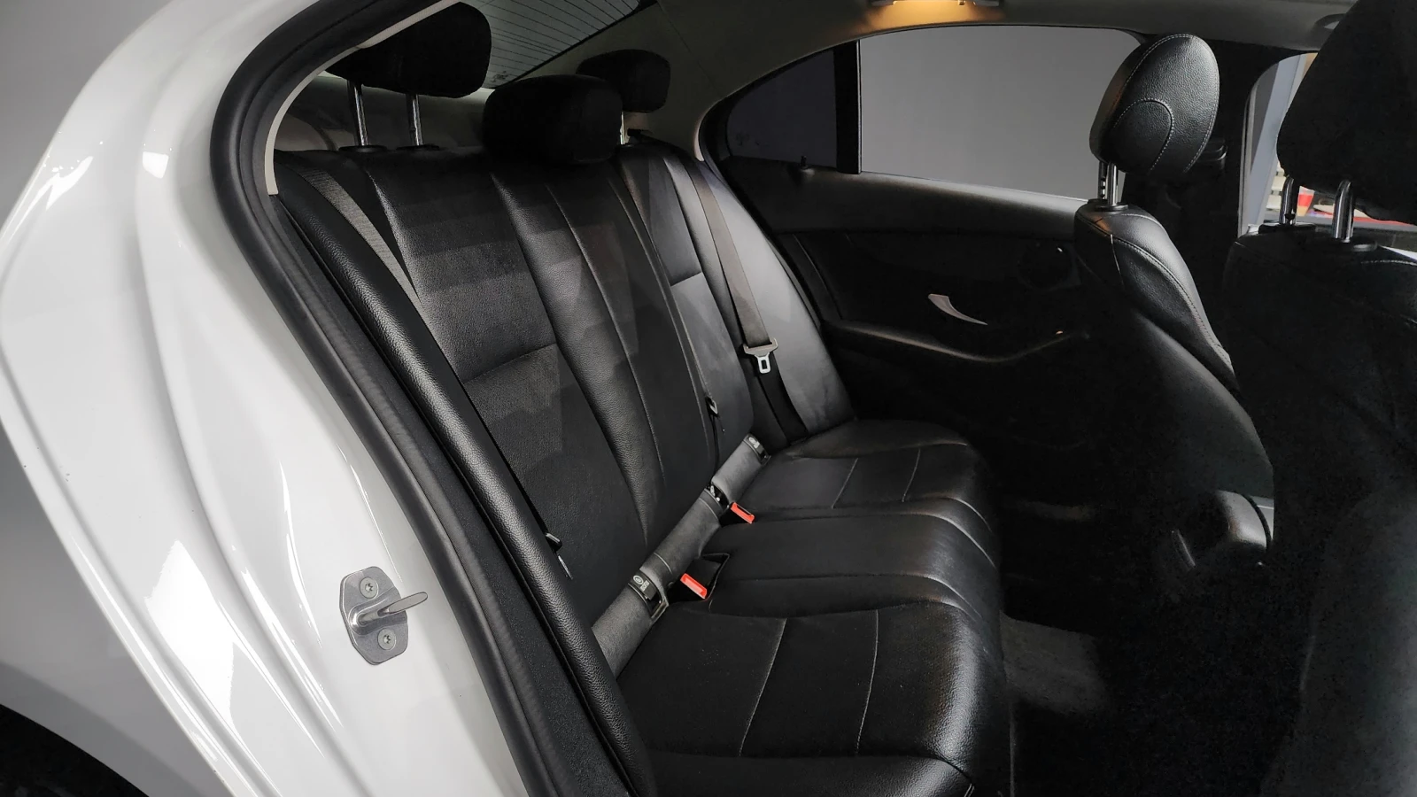 Mercedes-Benz C 200 | Mobile.bg   11