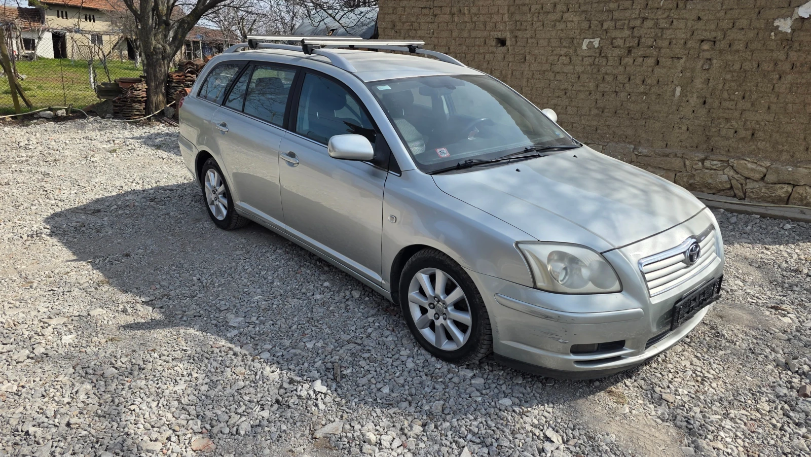 Toyota Avensis 2.0d, снимка 2 - Автомобили и джипове - 53879974