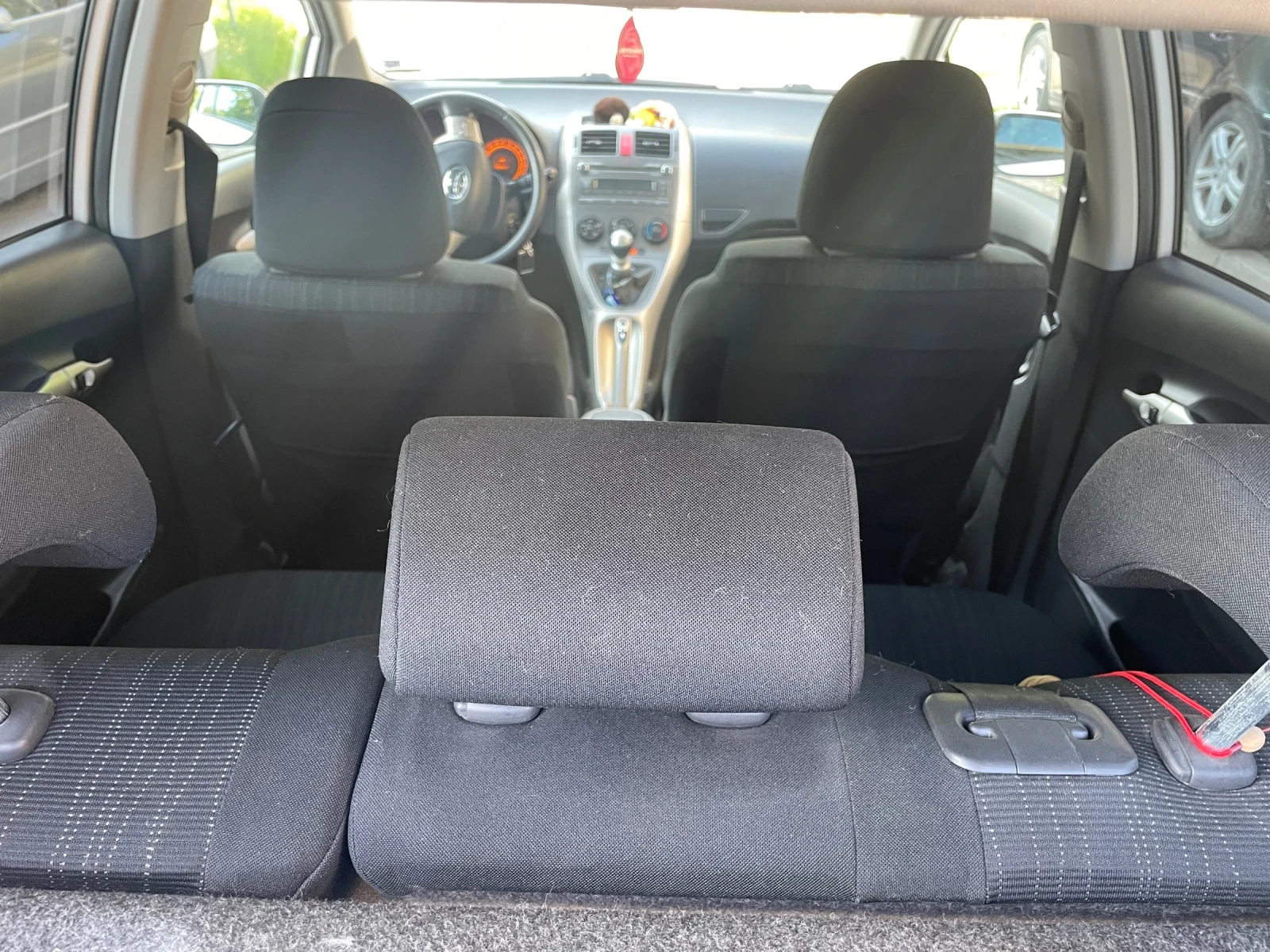 Toyota Auris 2.0 D4D, снимка 7 - Автомобили и джипове - 54529732