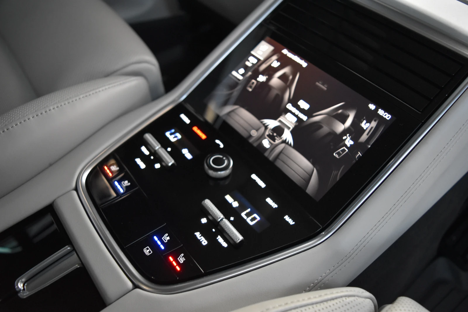 Porsche Panamera Turbo, снимка 17 - Автомобили и джипове - 54848015