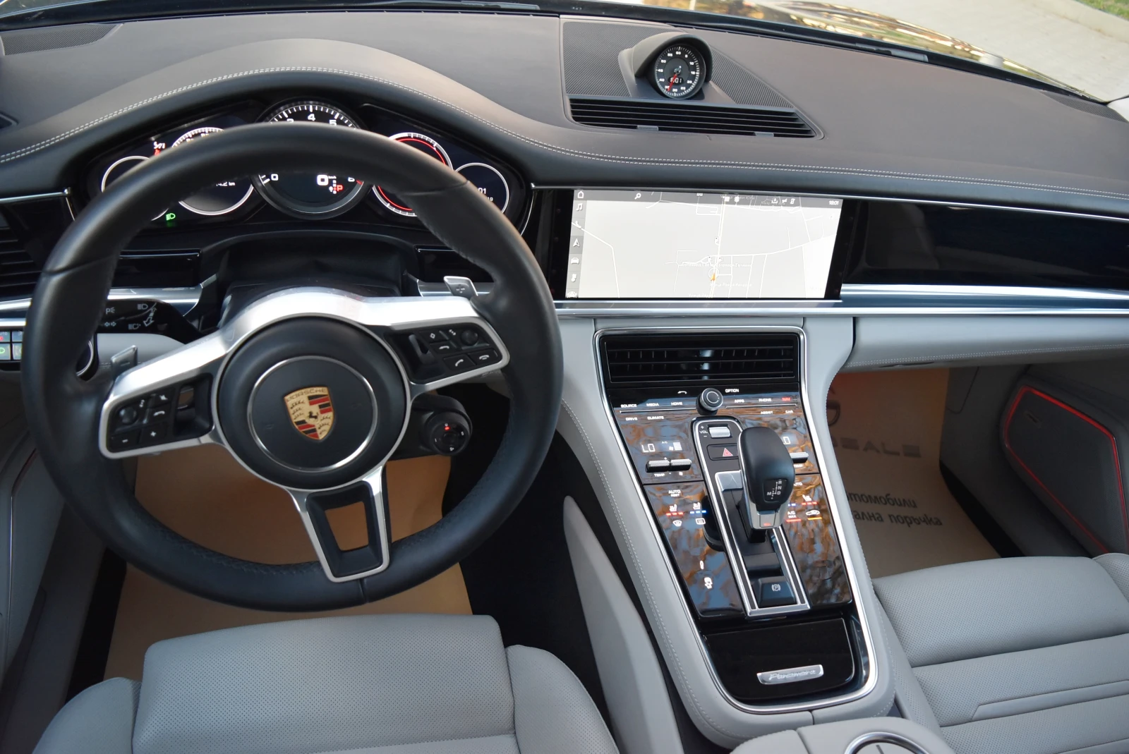 Porsche Panamera Turbo, снимка 10 - Автомобили и джипове - 54848015