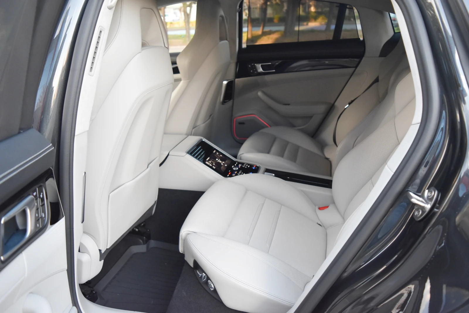 Porsche Panamera Turbo, снимка 15 - Автомобили и джипове - 54848015