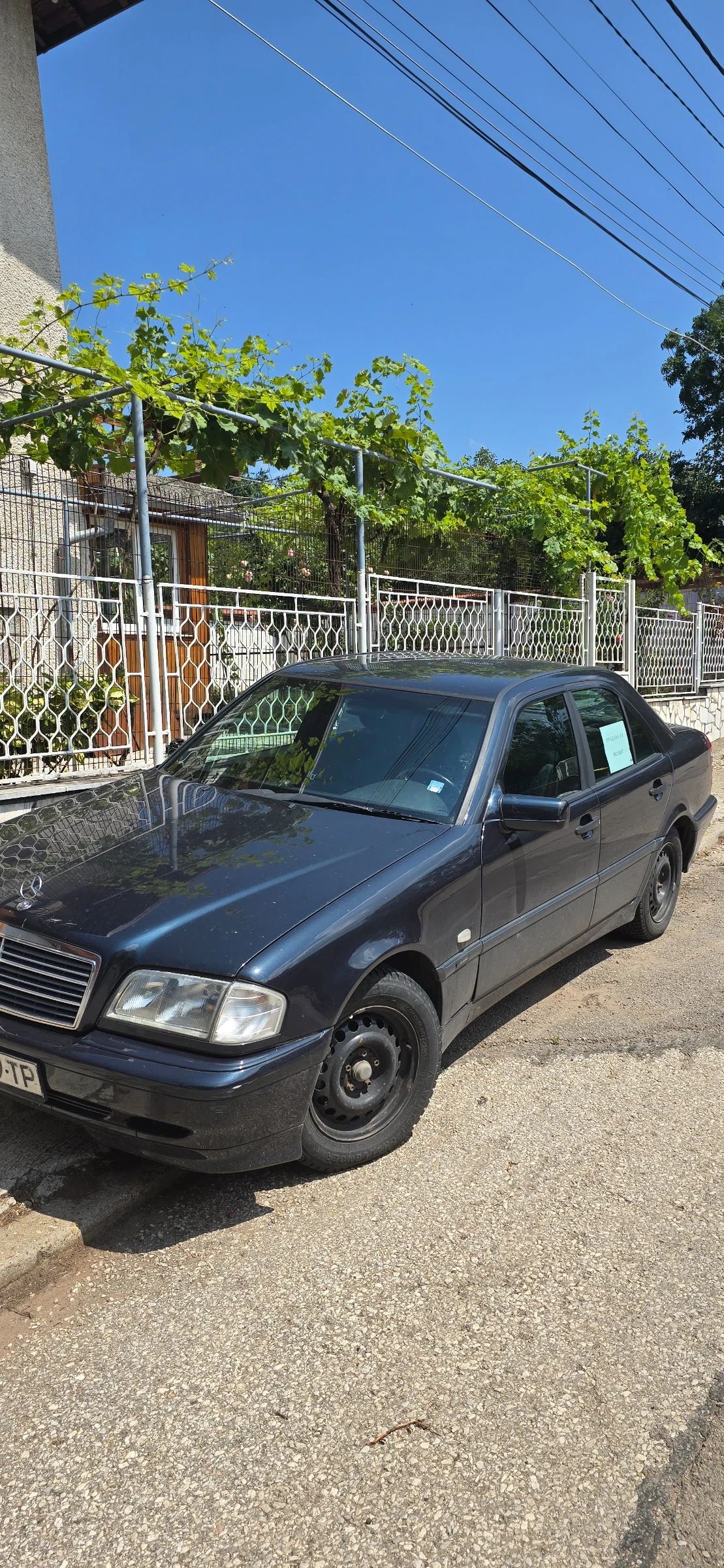 Mercedes-Benz C 220, снимка 2 - Автомобили и джипове - 55603756