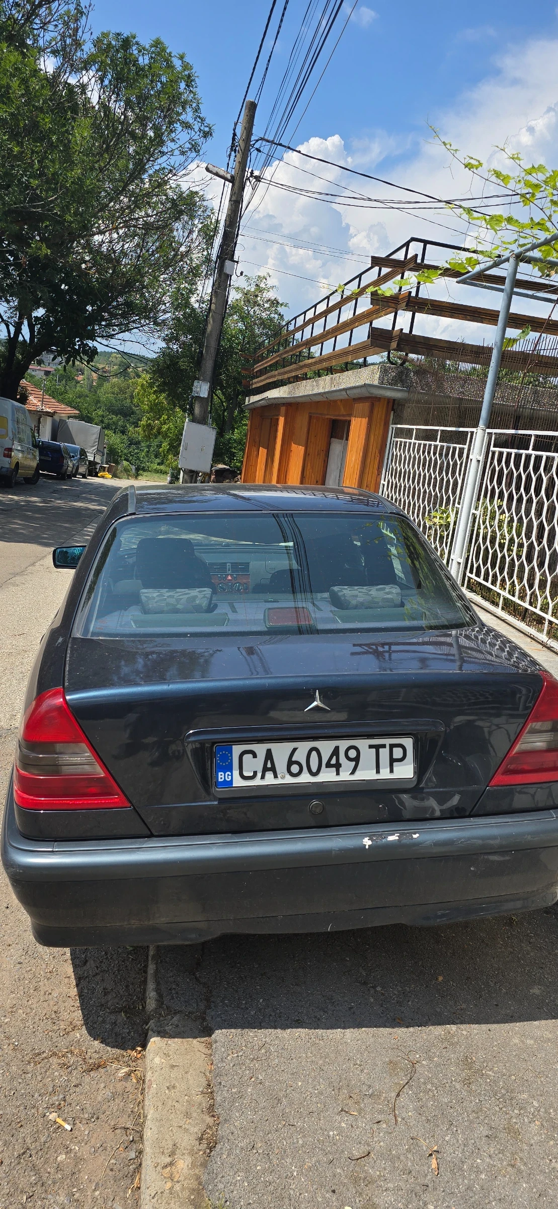 Mercedes-Benz C 220, снимка 4 - Автомобили и джипове - 55603756