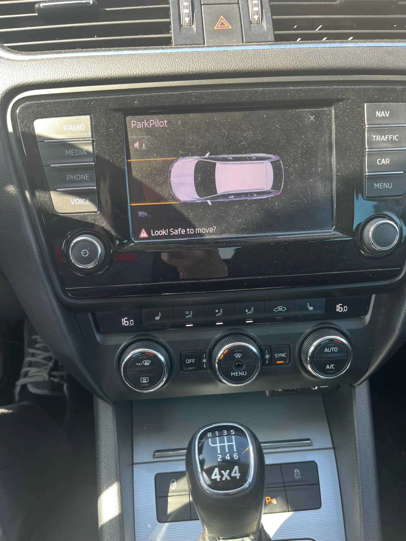 Skoda Octavia, снимка 9 - Автомобили и джипове - 55667157