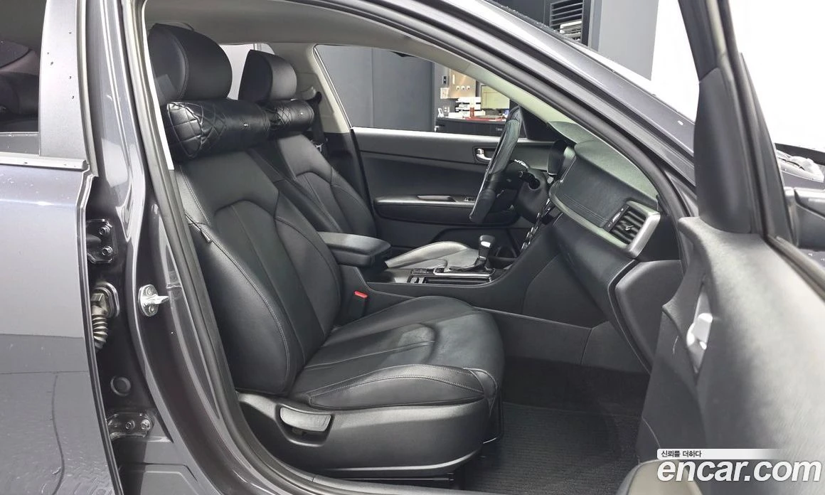 Kia K5 2.0 Prestige, снимка 11 - Автомобили и джипове - 55669059