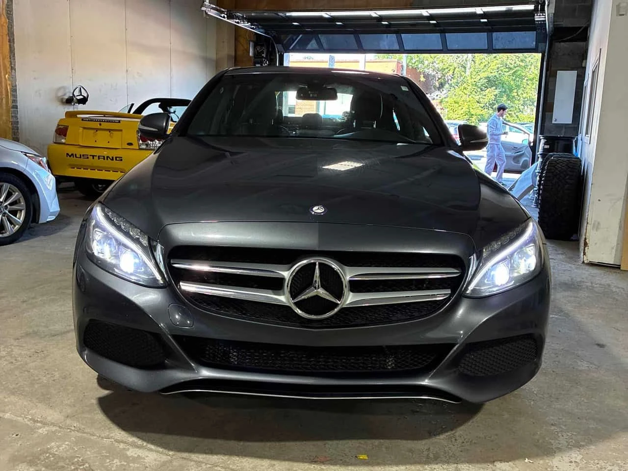 Mercedes-Benz C 300 CARFAX / CAMERA / АВТОКРЕДИТ , снимка 6 - Автомобили и джипове - 55677793
