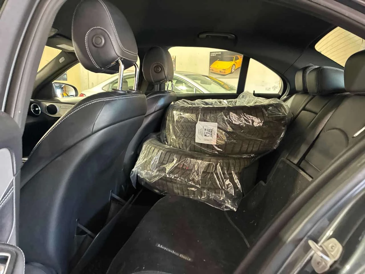 Mercedes-Benz C 300 CARFAX / CAMERA / АВТОКРЕДИТ , снимка 13 - Автомобили и джипове - 55677793