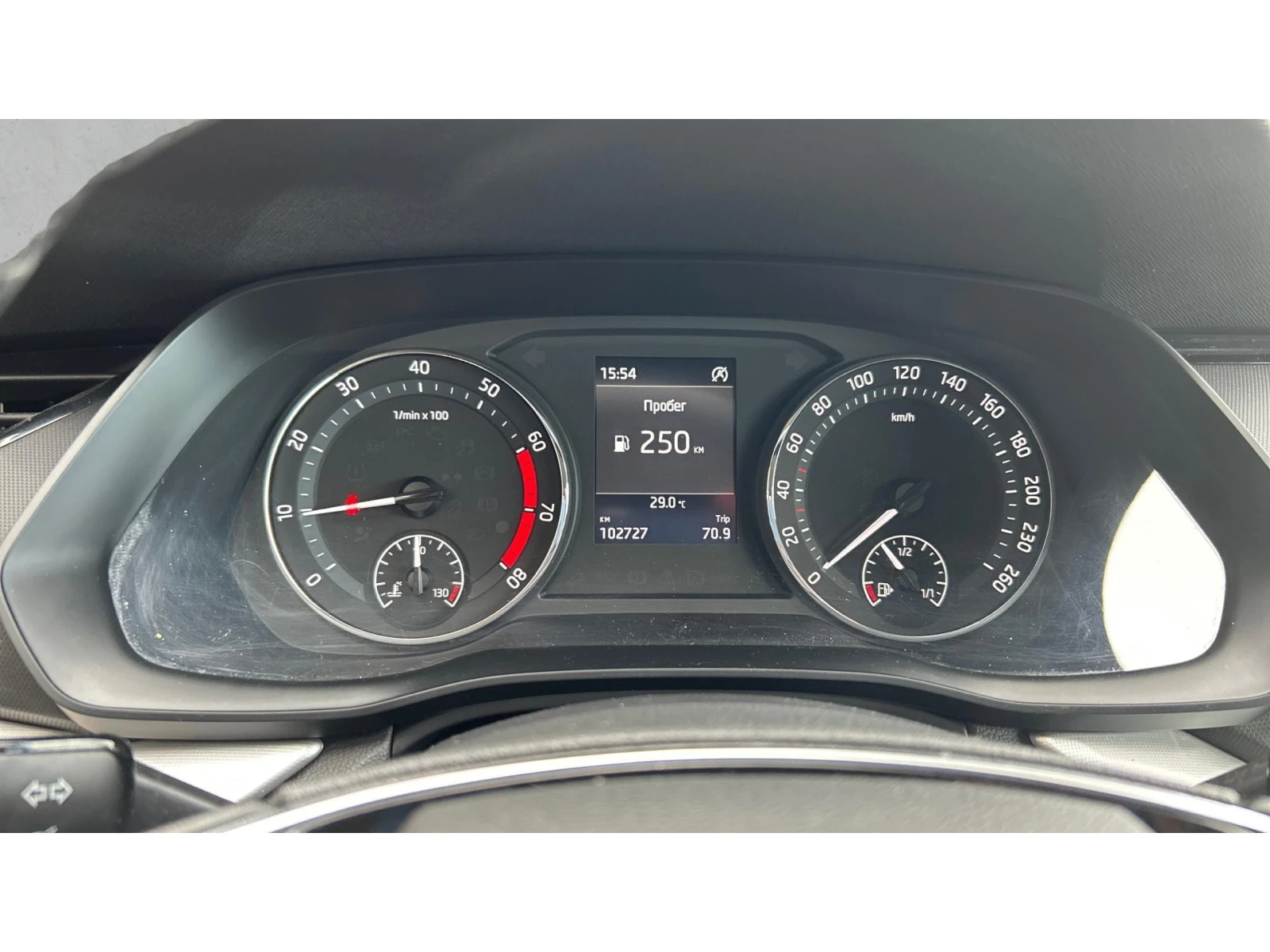 Skoda Octavia 1.5 TSi M/T, Месечна вноска от 199  , снимка 14 - Автомобили и джипове - 55751832