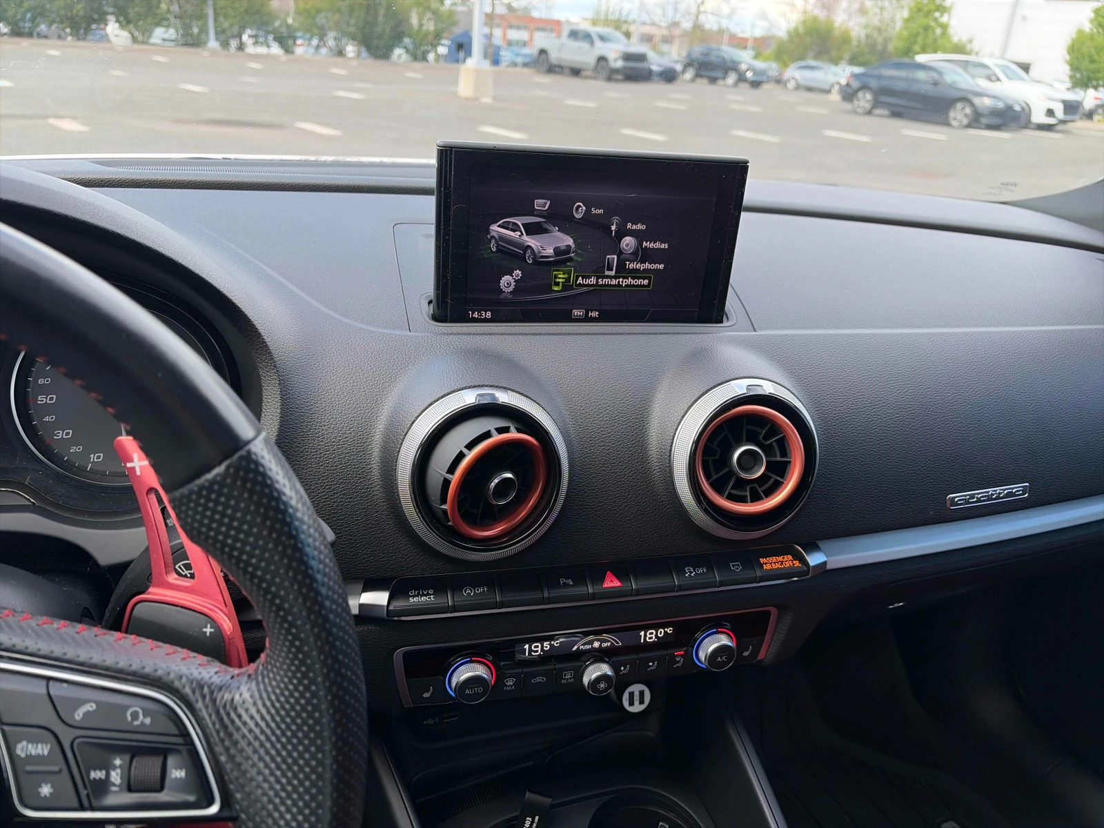 Audi S3 * PROGRESSIV * KEYLESS* ПОДГРЕВ* , снимка 9 - Автомобили и джипове - 56018808