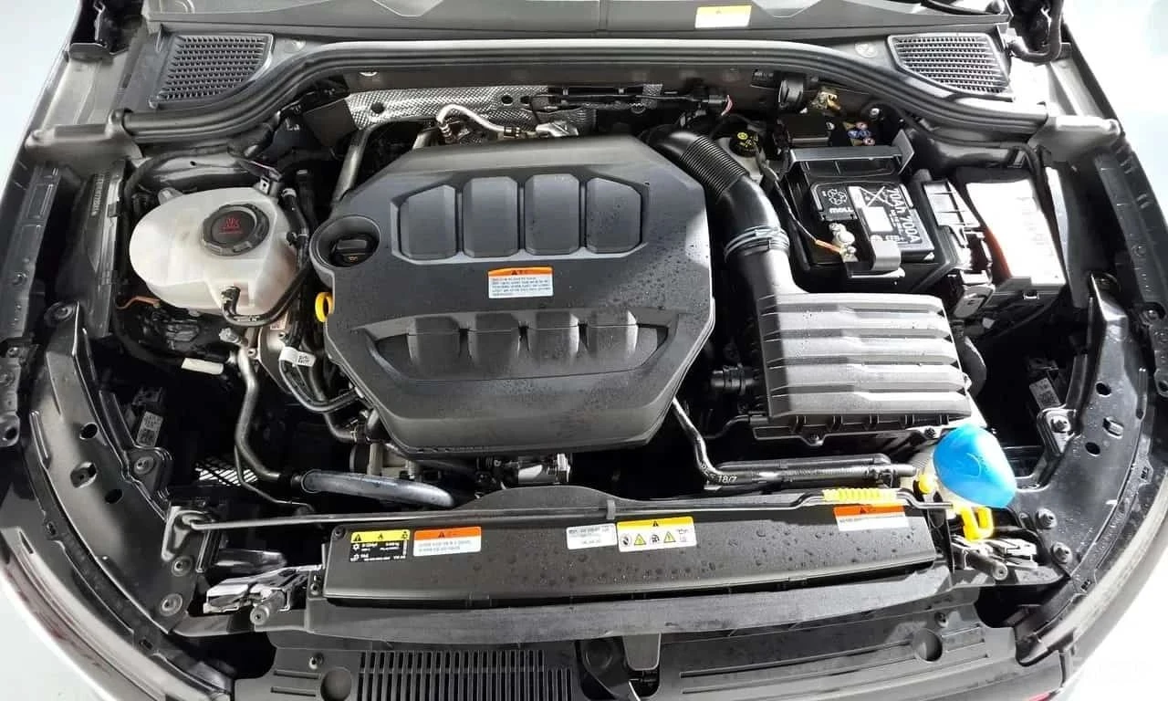 VW Golf, снимка 17 - Автомобили и джипове - 56707333