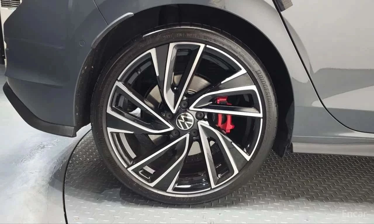 VW Golf, снимка 16 - Автомобили и джипове - 56707333