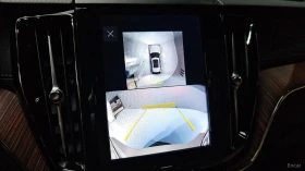 Volvo XC60 B5 Ultra Bright* HUD* 360* МАСАЖИ* КОЖА* ПАНО, снимка 11