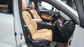 Volvo XC60 B5 Ultra Bright* HUD* 360* МАСАЖИ* КОЖА* ПАНО, снимка 10