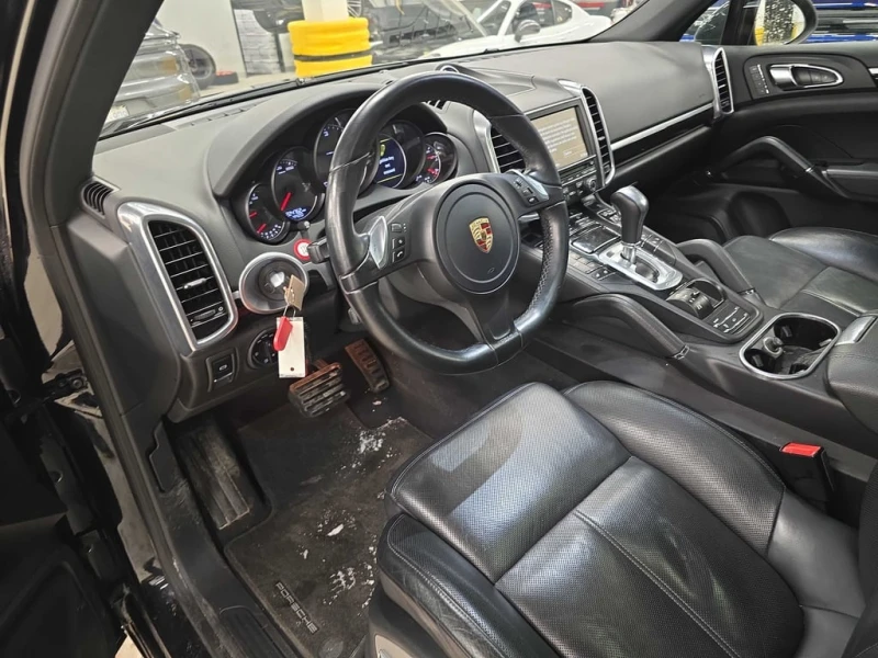 Porsche Cayenne * Diesel * CARFAX * БЕЗ ПЪРВОНАЧАЛНА ВНОСКА, снимка 5 - Автомобили и джипове - 52918971
