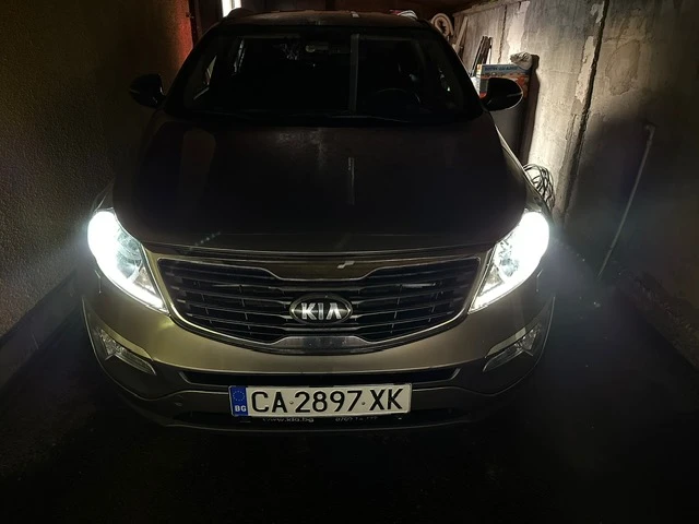 Kia Sportage, снимка 6 - Автомобили и джипове - 49549096