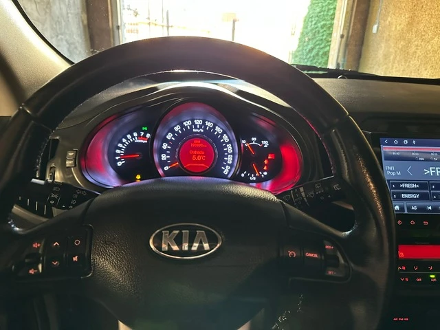 Kia Sportage, снимка 10 - Автомобили и джипове - 49549096