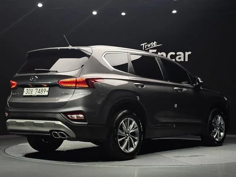 Hyundai Santa fe Diesel 2.0 2Wd Premium, снимка 2 - Автомобили и джипове - 56130217