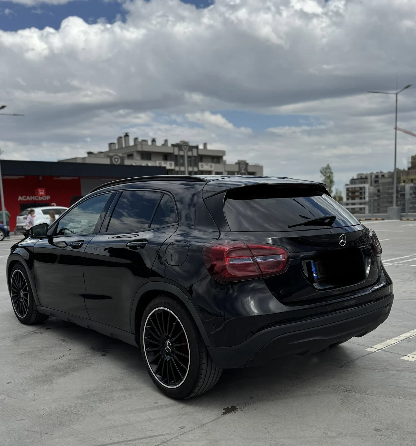 Mercedes-Benz GLA 220  - изображение 4
