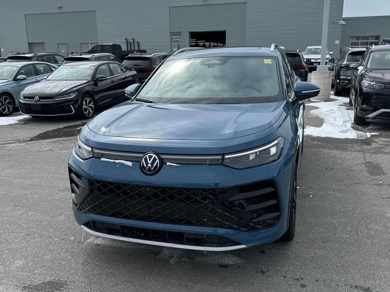 VW Tiguan Highline Turbo R Line /2 ключа/Панорама/Подгрев