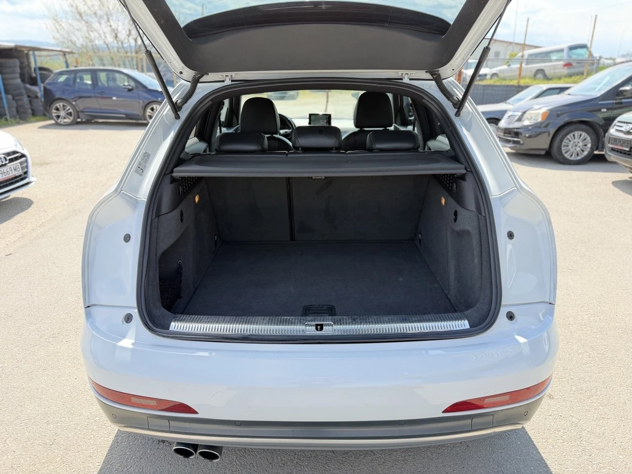 Audi Q3 2.0TDI QUATTRO S-tronic, снимка 16 - Автомобили и джипове - 54268483