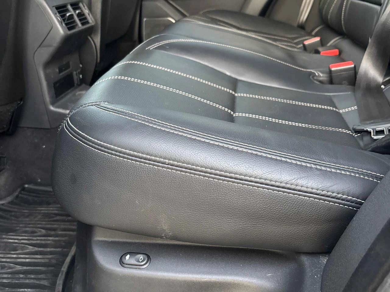 Land Rover Range Rover Velar * R Dynamic SE * CARFAX * ���� �� �� | Mobile.bg � ����������� 16