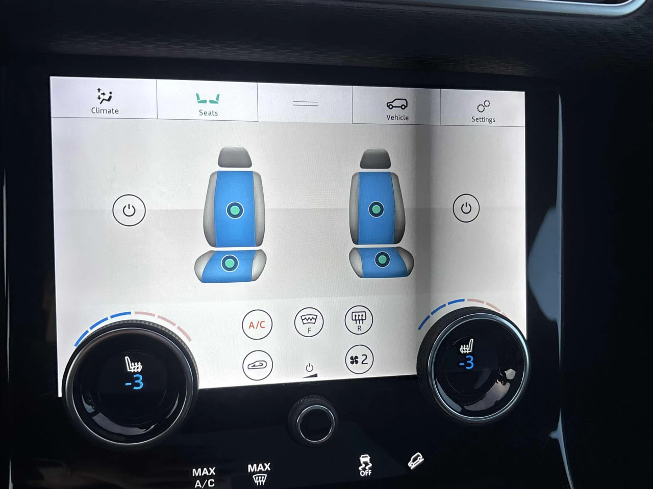 Land Rover Range Rover Velar * R Dynamic SE * CARFAX * ���� �� �� | Mobile.bg � ����������� 11