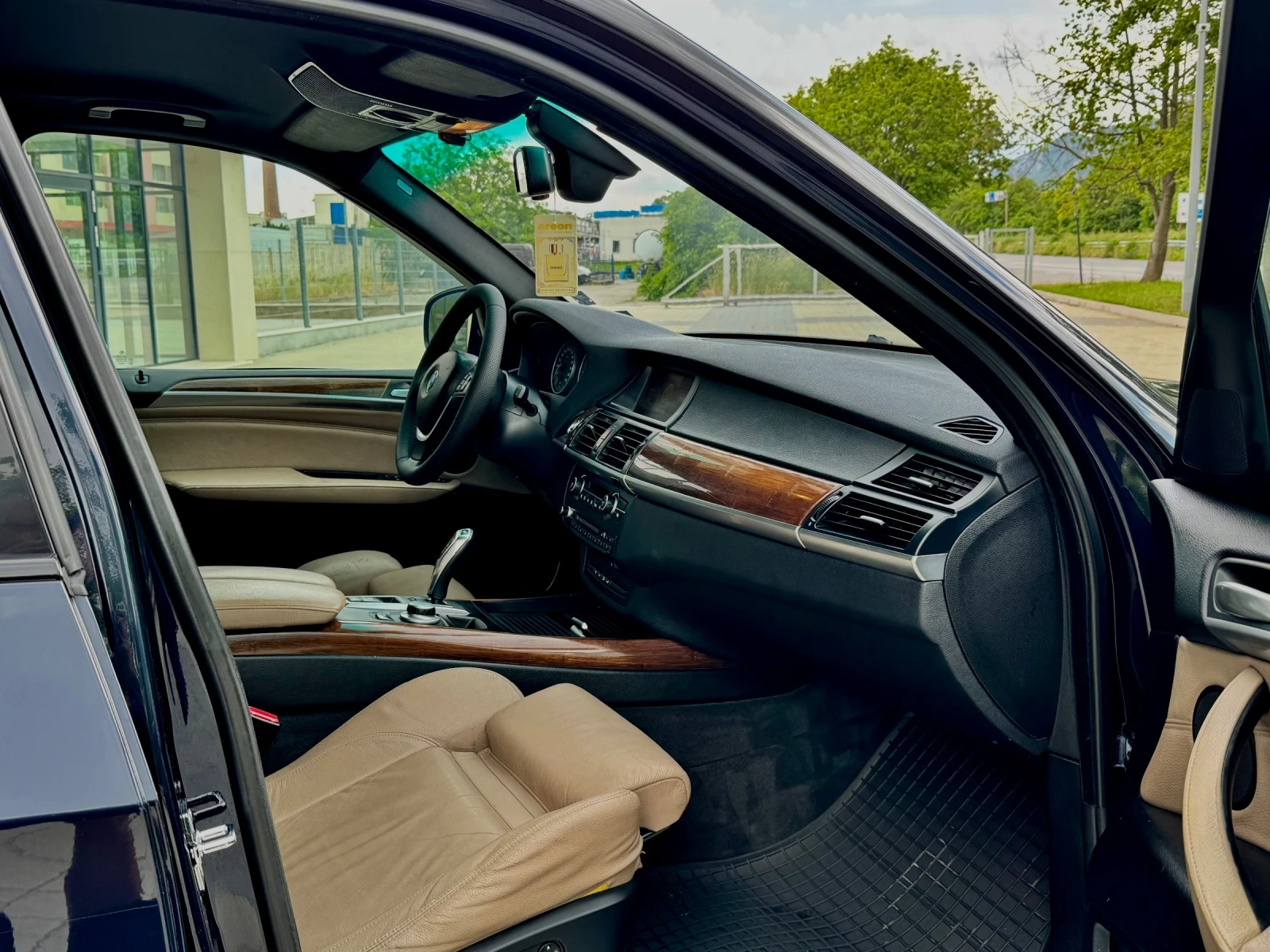 BMW X5 4.8 Газ бензин Бартер, снимка 9 - Автомобили и джипове - 54768712