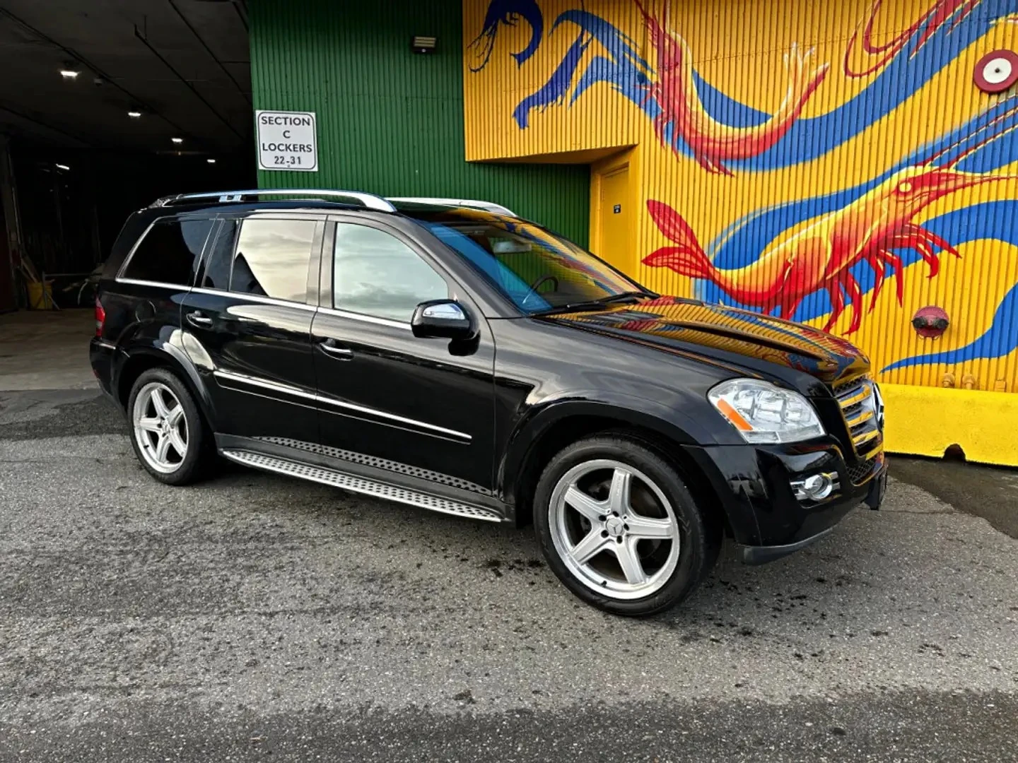 Mercedes-Benz GL 550 ОТ ПРЕДСТАВИТЕЛ* КАМЕРА* ПАМЕТ* ПАНОРАМА* , снимка 2 - Автомобили и джипове - 54810690