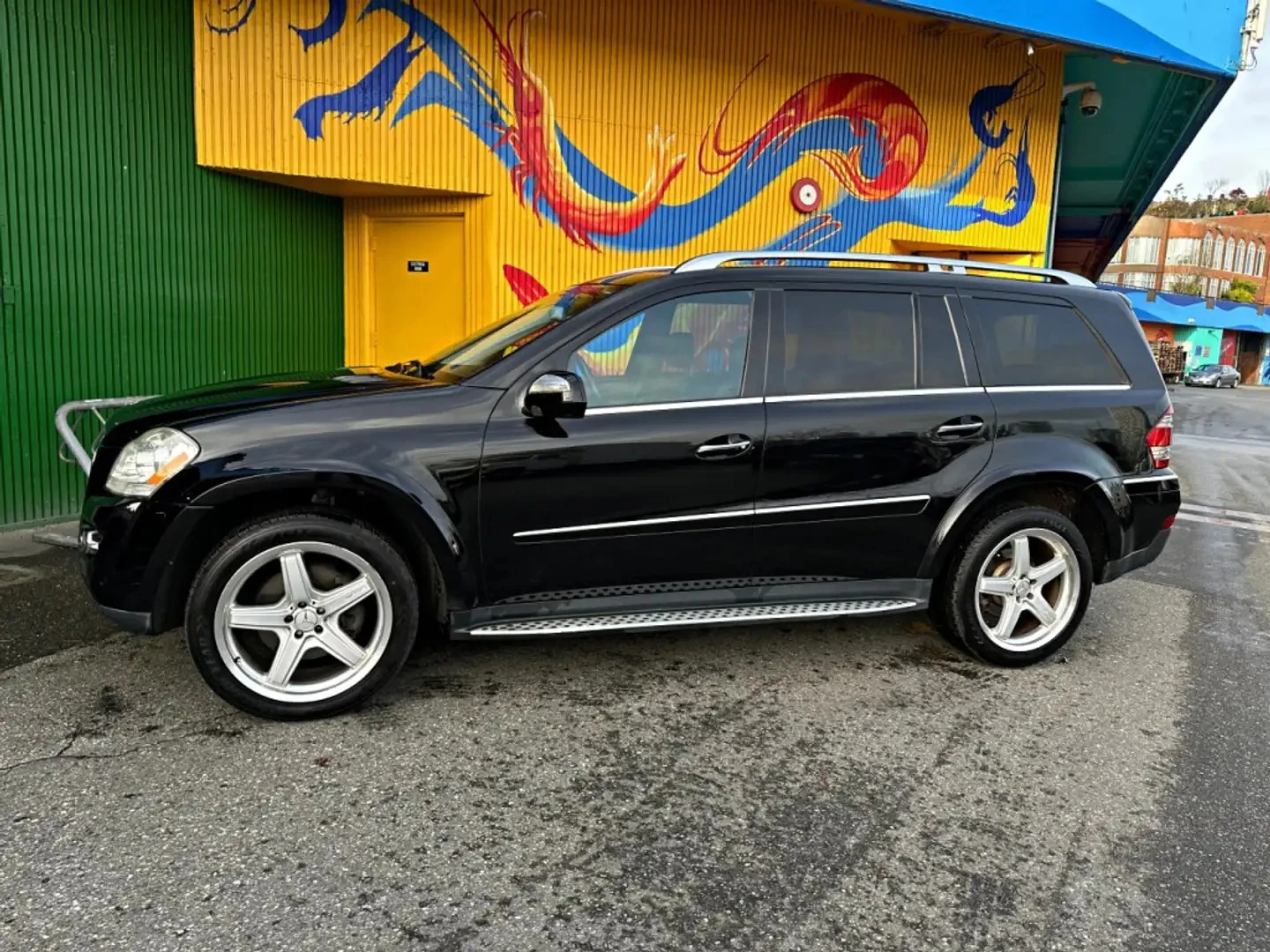 Mercedes-Benz GL 550 ОТ ПРЕДСТАВИТЕЛ* КАМЕРА* ПАМЕТ* ПАНОРАМА* , снимка 3 - Автомобили и джипове - 54810690