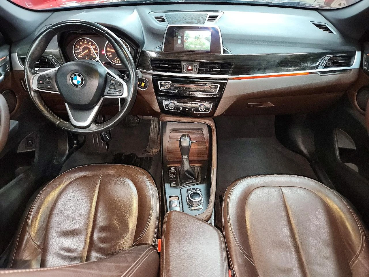 BMW X1 xDrive28i * CARFAX * АВТОКРЕДИТ БЕЗ ПЪРВОНАЧАЛНА, снимка 8 - Автомобили и джипове - 55188012