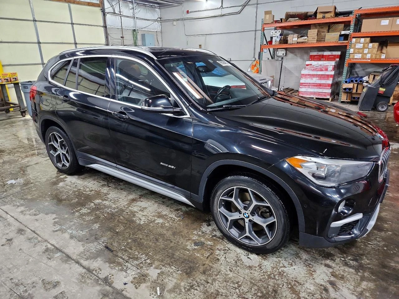 BMW X1 xDrive28i * CARFAX * АВТОКРЕДИТ БЕЗ ПЪРВОНАЧАЛНА, снимка 4 - Автомобили и джипове - 55188012