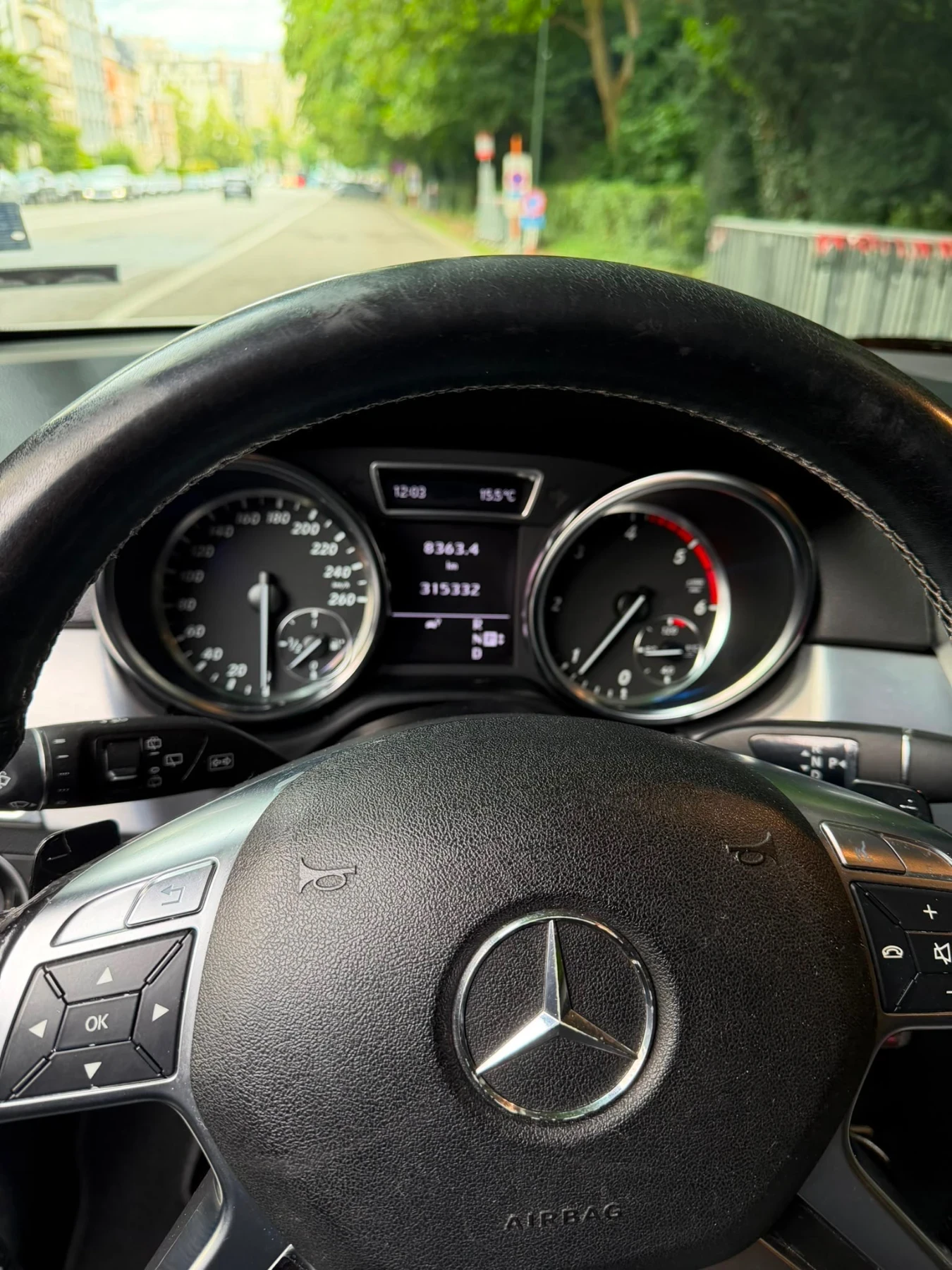 Mercedes-Benz ML 350 Blutec, снимка 13 - Автомобили и джипове - 55376802