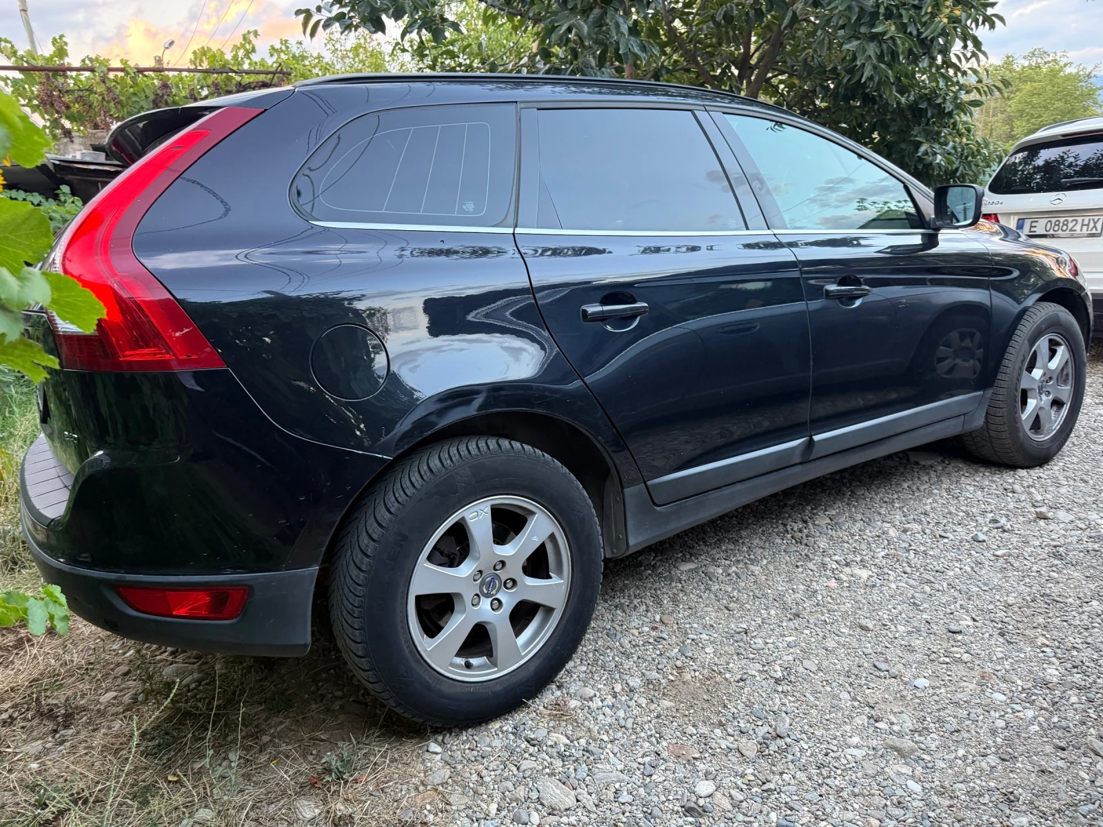 Volvo XC60 2.4 D5, снимка 3 - Автомобили и джипове - 56467983