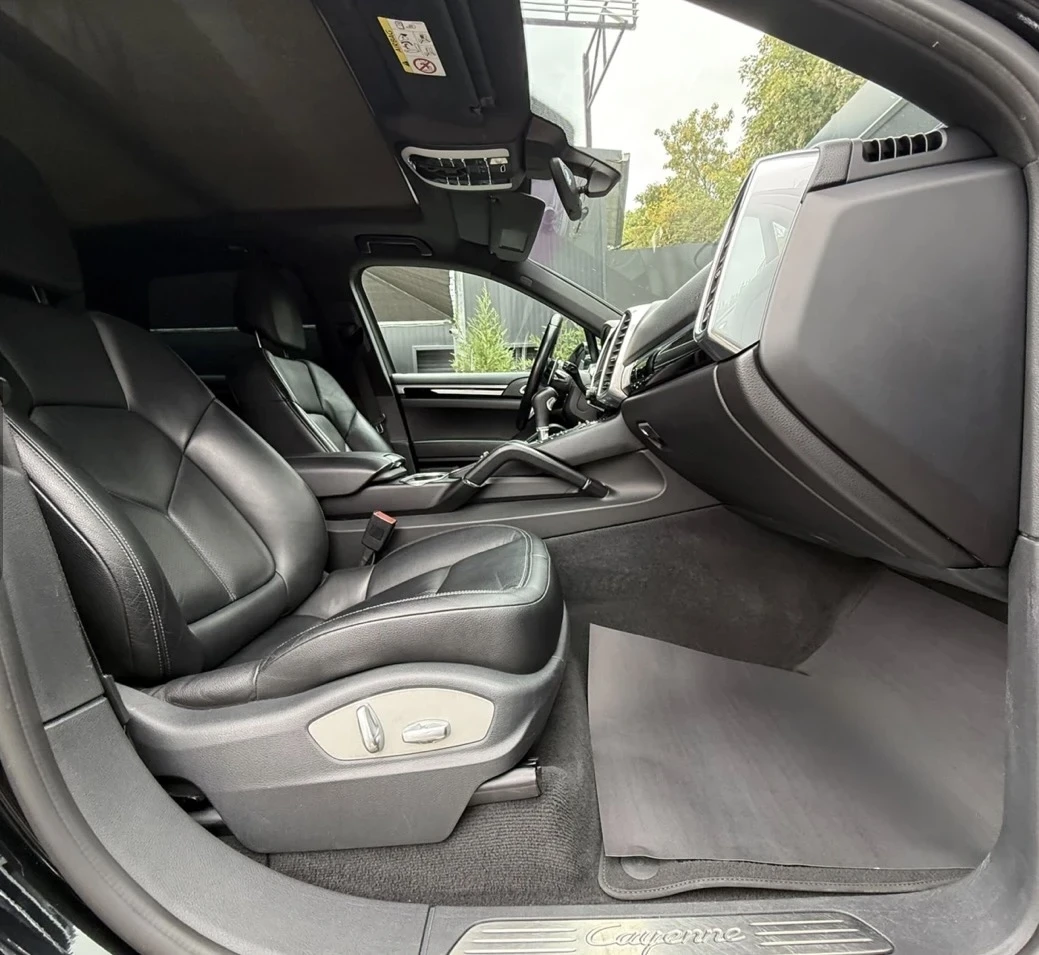 Porsche Cayenne 3.0D, снимка 12 - Автомобили и джипове - 56515696