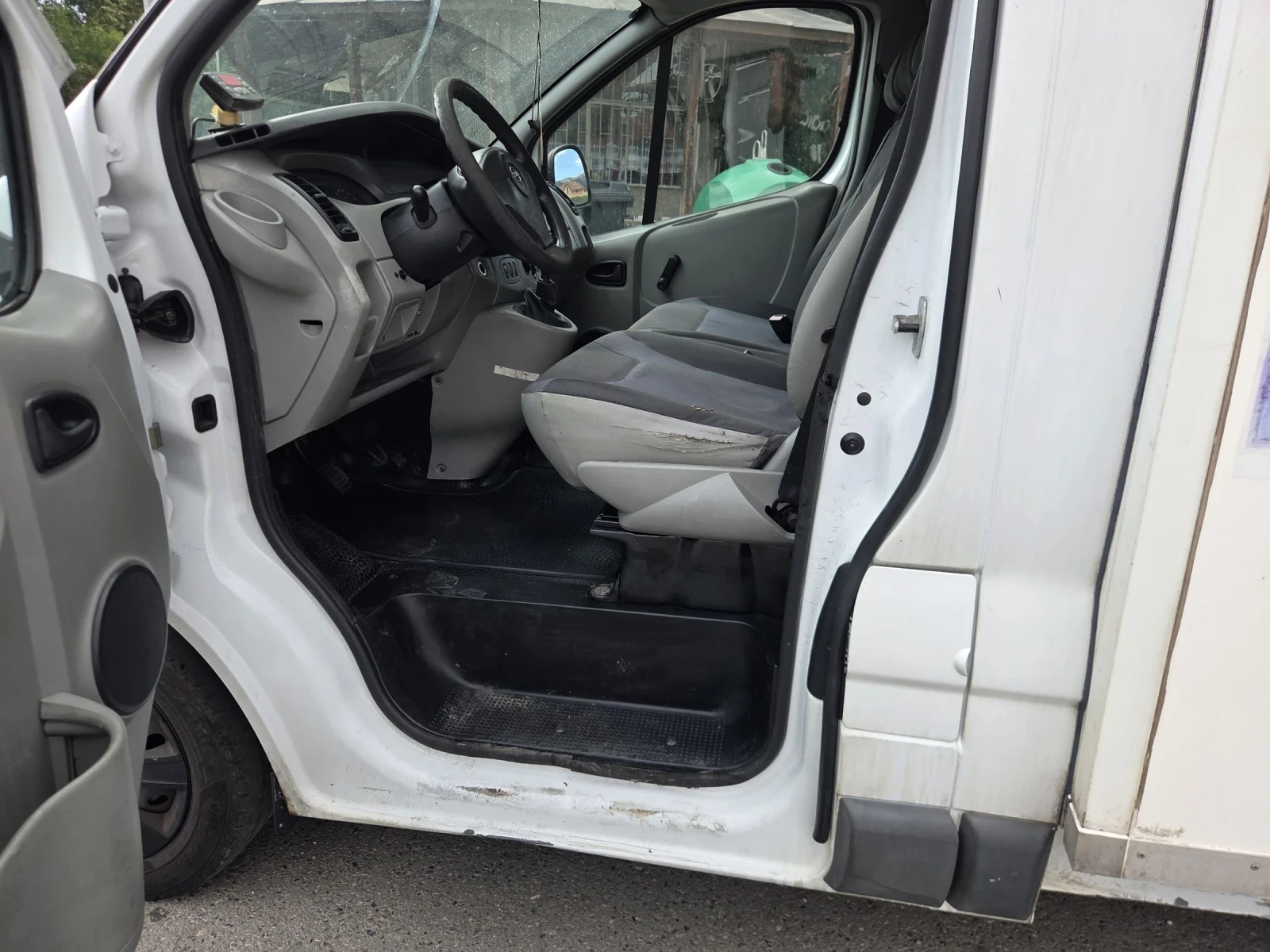 Opel Vivaro Хладилен минус , снимка 10 - Бусове и автобуси - 55398313
