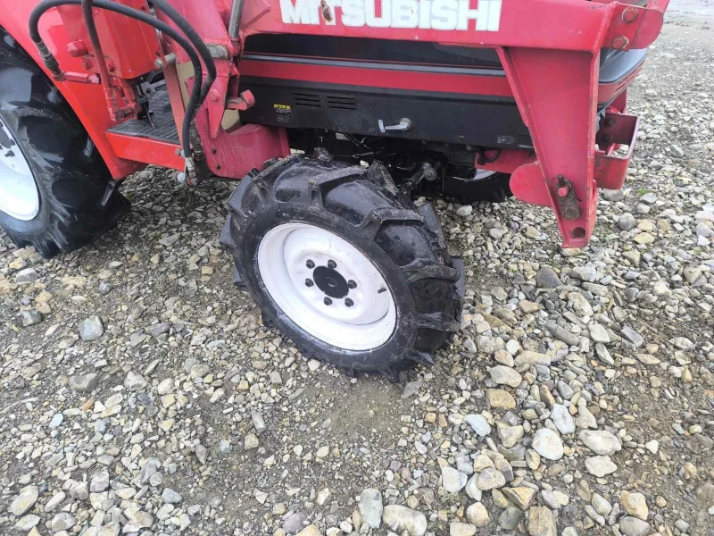 Трактор Mitsubishi МТ246, снимка 2 - Селскостопанска техника - 53505020