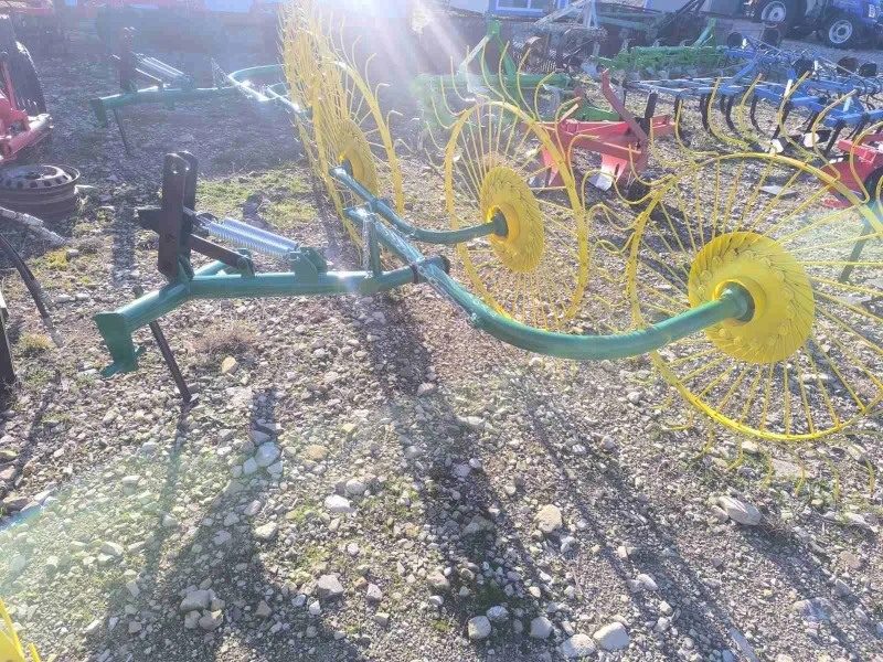 Трактор Mitsubishi МТ246, снимка 12 - Селскостопанска техника - 53505020