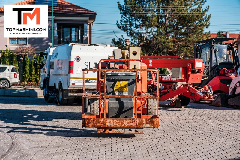 Автовишка Друга марка JLG E450AJ, снимка 5 - Индустриална техника - 52719000