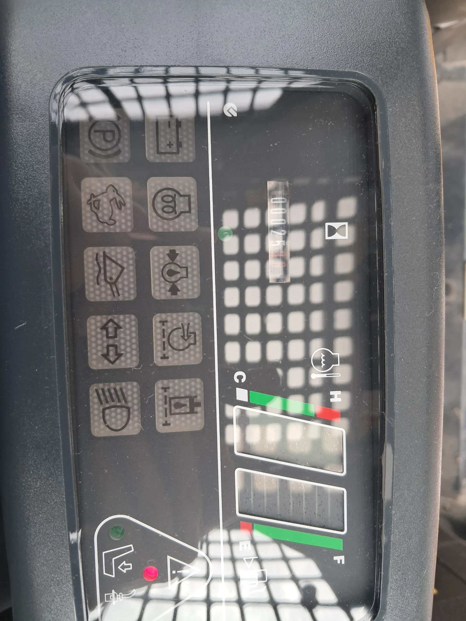 ���� ����� �������� Komatsu | Mobile.bg � ����������� 8