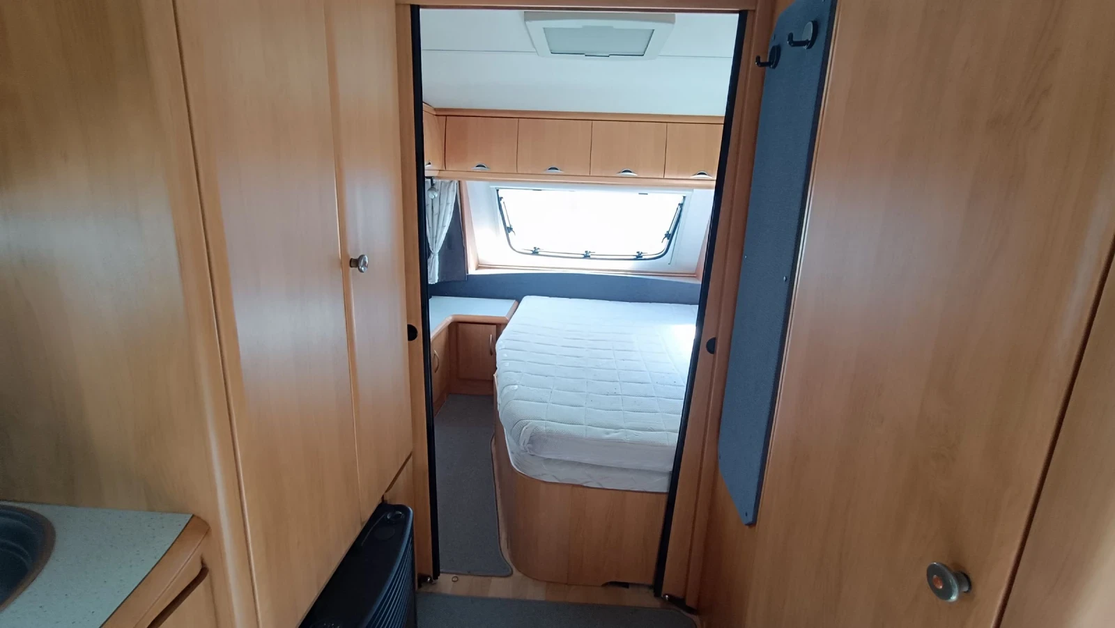 Каравана Hobby Excellent Easy 590 - изображение 4