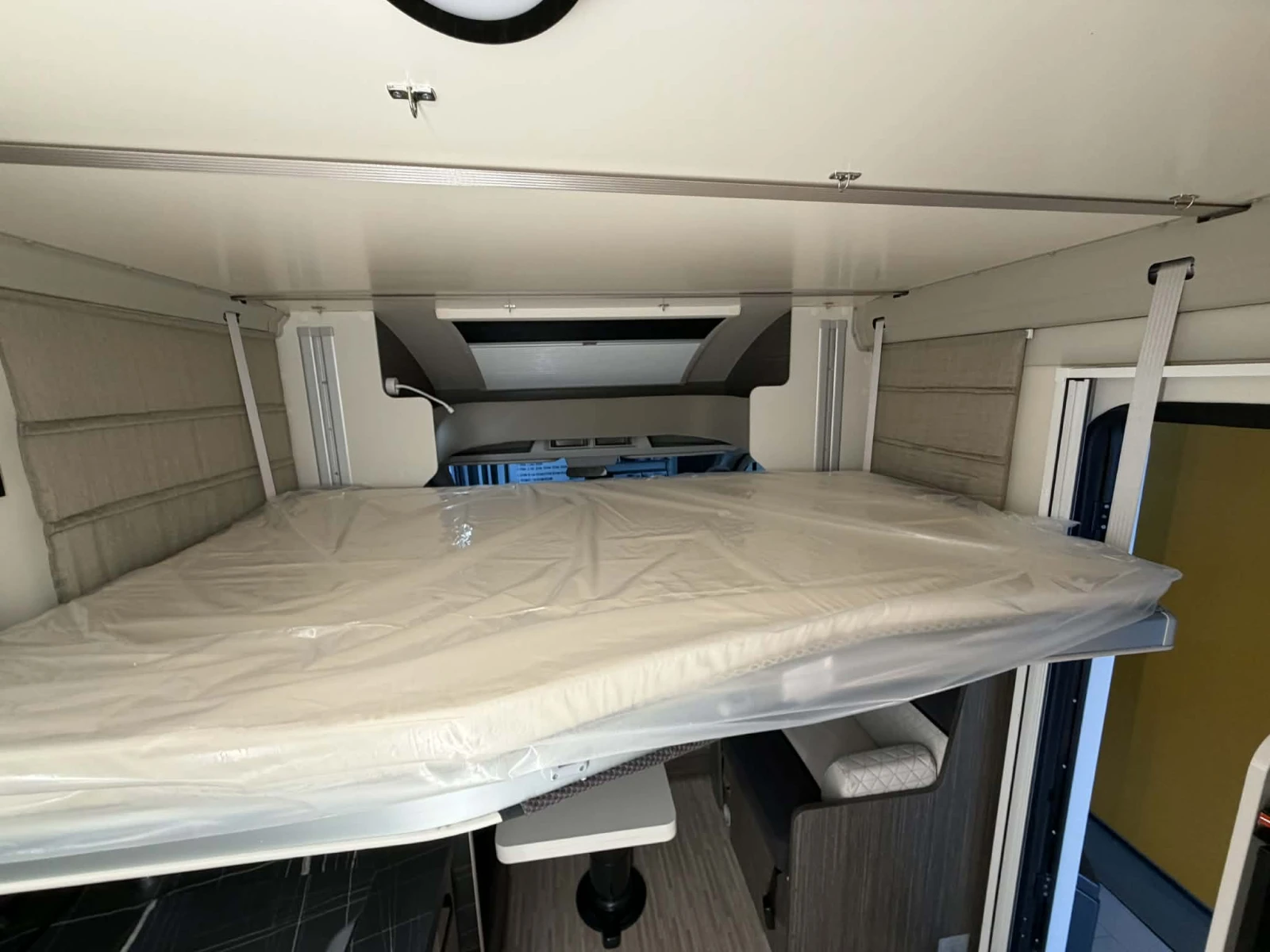 ������ McLouis MC4 881 AT8 165�.�. | Mobile.bg � ����������� 9